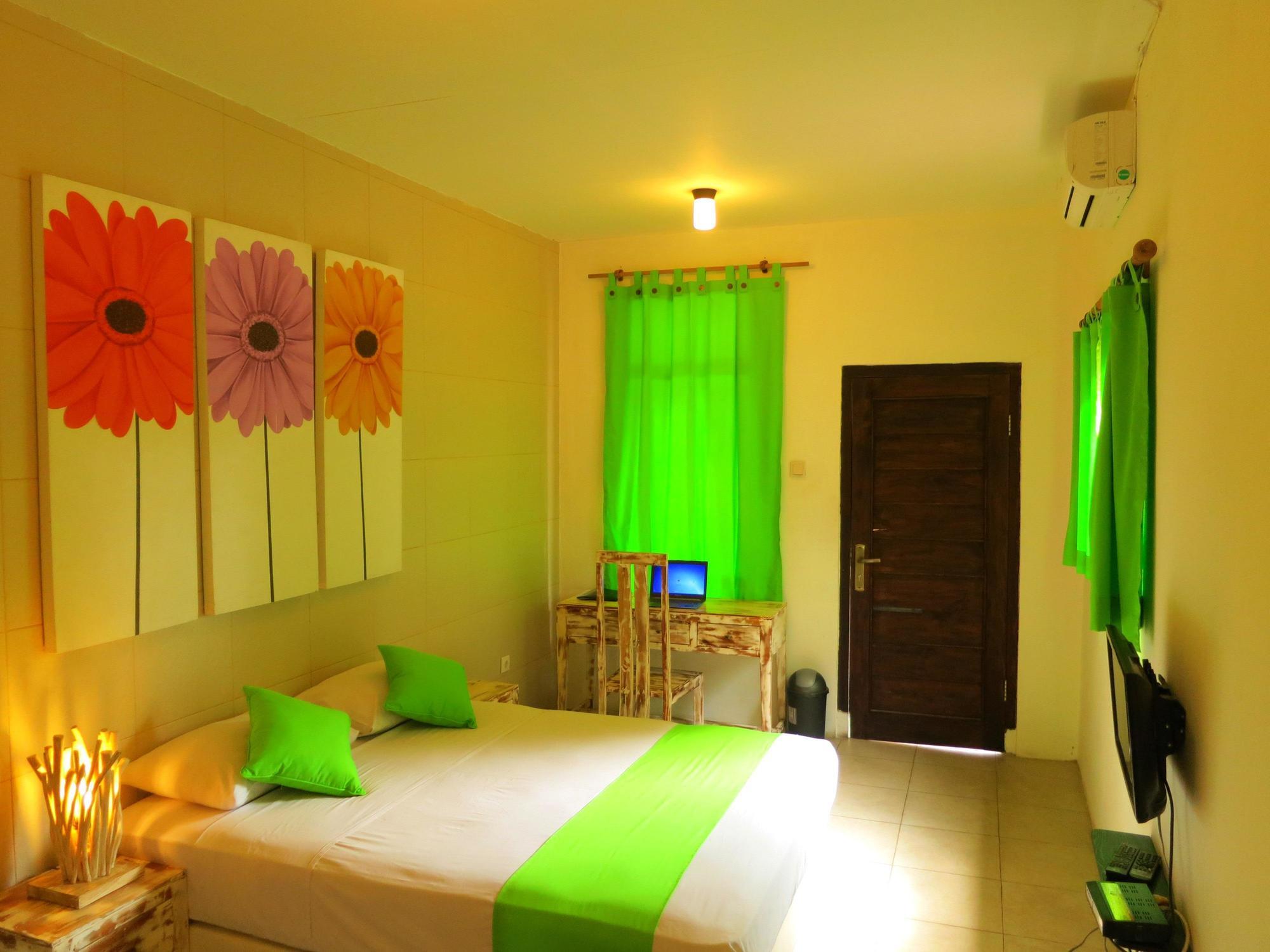 Tiga Lima Homestay Джокьякарта Экстерьер фото